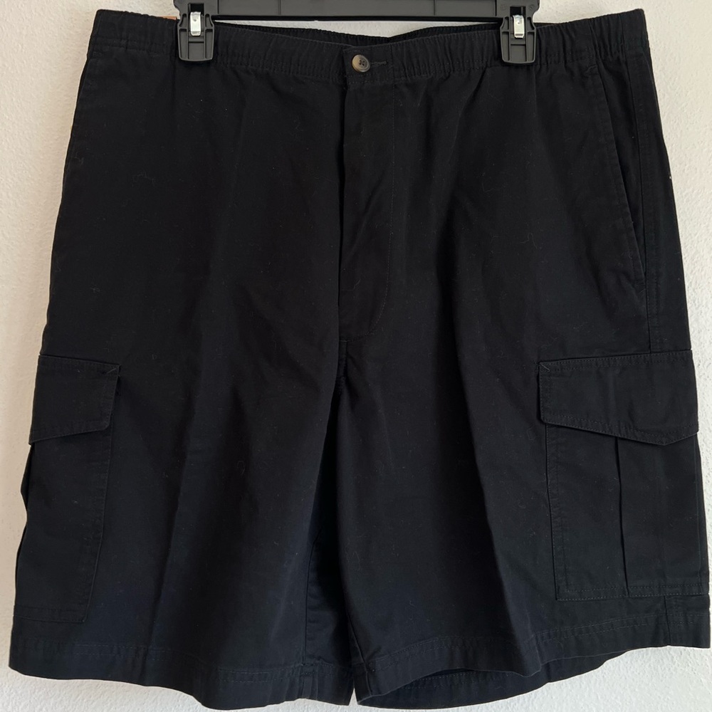 Haggar Mens Comfort Elastic Waist Twill Cargo Pocket Flat Front Black Shorts 36W